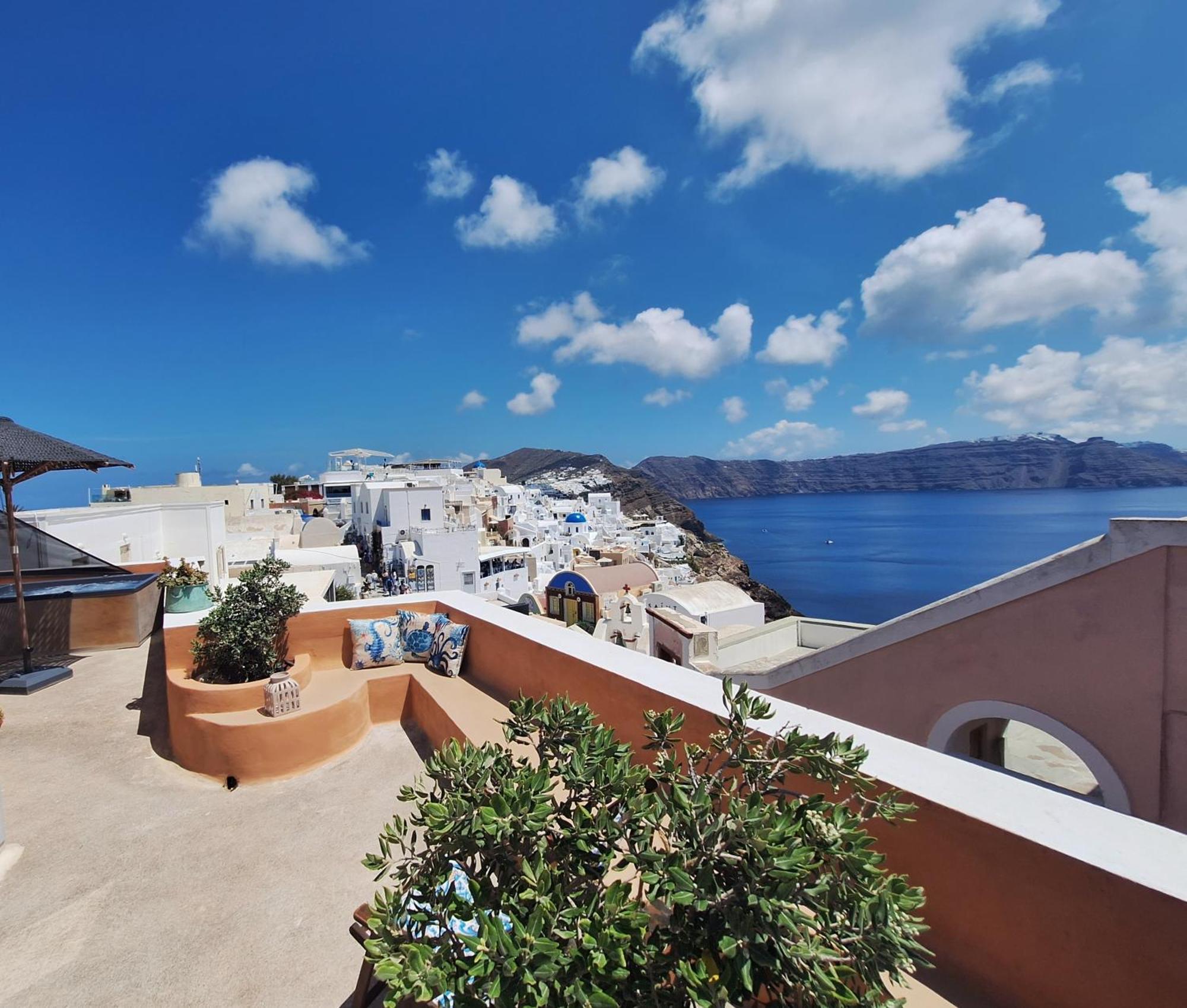 Villa Oasis Oia With Caldera View Bagian luar foto